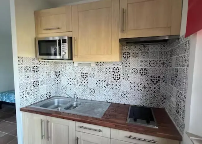 Semaphore Piscine Gratuite Juillet Et Aout Parking Prive * Σαιντ-Μαξίμ