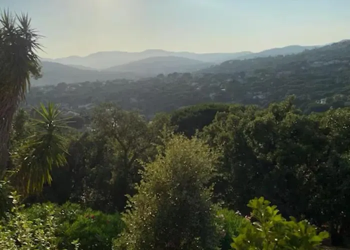 Semaphore Piscine Gratuite Juillet Et Aout Parking Prive 아파트 *